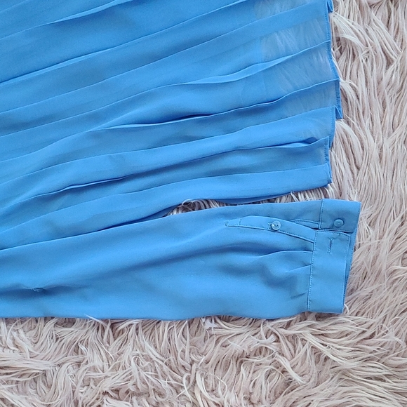 ▪︎Jennifer Lopez Pleated Blouse▪︎ - Picture 6 of 8